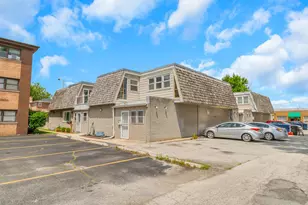 9207 S Kedzie Ave, Evergreen Park, IL 60805 - Photo 1