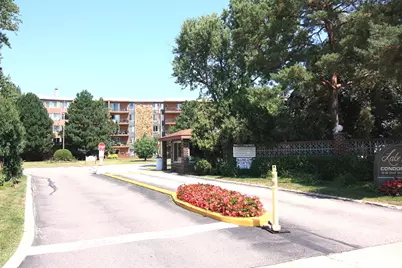 16 E Old Willow Road #412S, Prospect Heights, IL 60070 - Photo 1