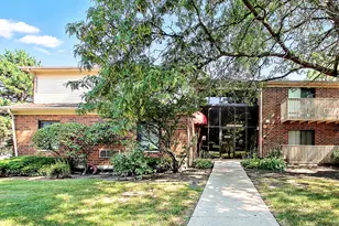 33661 N Royal Oak Ln, Grayslake, IL 60030 - Photo 1