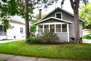 2216 Melrose St, Rockford, IL 61103 - Photo 1