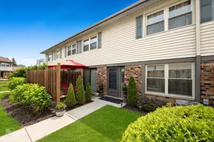 [Address not provided], Downers Grove, IL 60516 - Photo 1