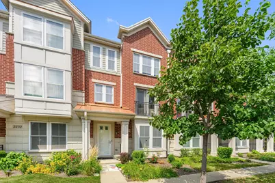 2234 S Crambourne Way, Arlington Heights, IL 60005 - Photo 1