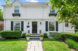 36 Center St, Hinsdale, IL 60521 - Photo 1