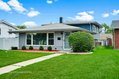 375 Chappel Avenue, Calumet City, IL 60409 - Photo 1