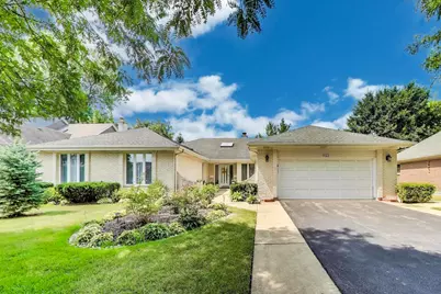 922 Wedgewood Drive, Glenview, IL 60025 - Photo 1