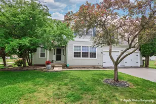 179 Cascade Dr, Crystal Lake, IL 60012 - Photo 1