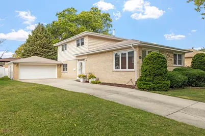 10100 Alice Court, Oak Lawn, IL 60453 - Photo 1