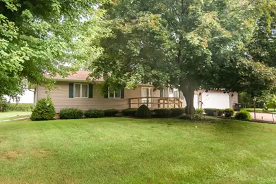 207 S Third Street, Harmon, IL 61042 - Photo 1