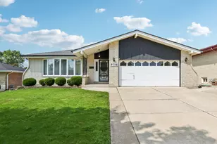 9716 Massasoit Ave, Oak Lawn, IL 60453 - Photo 1