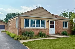 2462 S Scott St, Des Plaines, IL 60018 - Photo 1