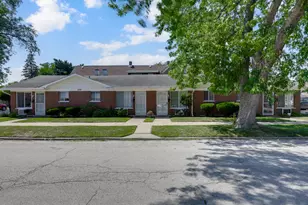 502 154th Pl, Calumet City, IL 60409 - Photo 1