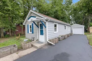 619 Fitch Rd, Rockford, IL 61109 - Photo 1