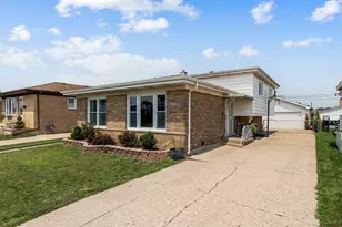 3837 Emerson Dr, Schiller Park, IL 60176 - Photo 1