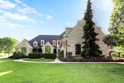 4006 Royal Fox Drive, Saint Charles, IL 60174 - Photo 1