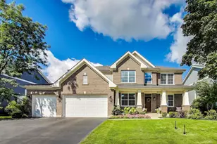 24 S Kaspar Ave, Arlington Heights, IL 60005 - Photo 1