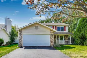 5370 Sequoia Ct, Gurnee, IL 60031 - Photo 1