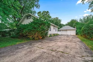 1169 S Lincoln Ave, Montgomery, IL 60538 - Photo 1