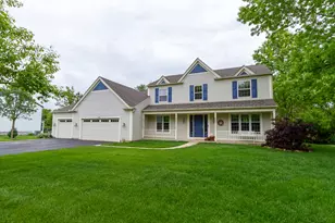 215 Hilltop Ln, Sleepy Hollow, IL 60118 - Photo 1