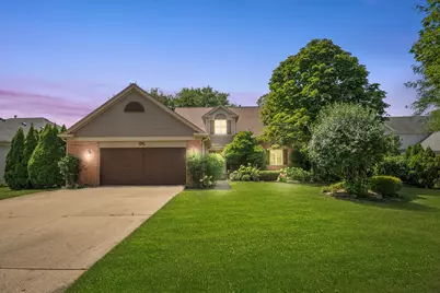 642 N Victoria Drive, Palatine, IL 60074 - Photo 1