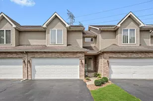 17698 Locust St, Lansing, IL 60438 - Photo 1