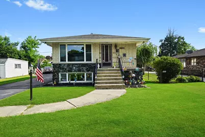 6913 97th Street, Chicago Ridge, IL 60415 - Photo 1