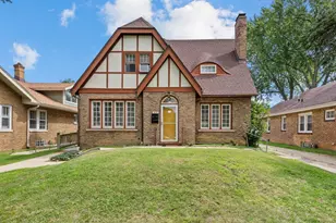 1331 N Ash St, Waukegan, IL 60085 - Photo 1