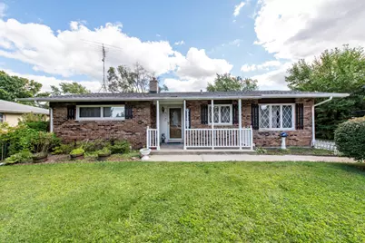 2917 Hyde Park Avenue, Waukegan, IL 60085 - Photo 1