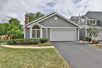 13 Sarahs Grove Lane, Schaumburg, IL 60193 - Photo 1