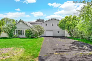 10409 S 83rd Ave, Palos Hills, IL 60465 - Photo 1