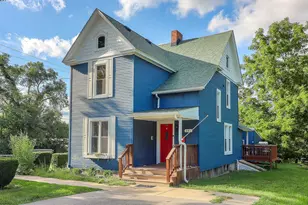 301 E Van Emmon St, Yorkville, IL 60560 - Photo 1