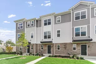 1486 Blaine St, Des Plaines, IL 60018 - Photo 1