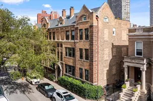 817 W Cuyler Ave, Chicago, IL 60613 - Photo 1