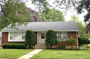 333 Schryver Ave, Woodstock, IL 60098 - Photo 1