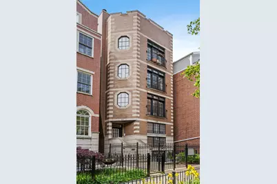 911 W Roscoe Street #1, Chicago, IL 60657 - Photo 1