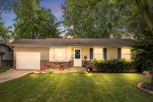 203 Lilac Ln, North Aurora, IL 60542 - Photo 1