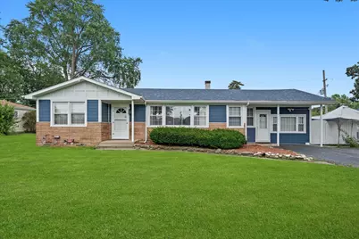 8125 Mobile Avenue, Burbank, IL 60459 - Photo 1