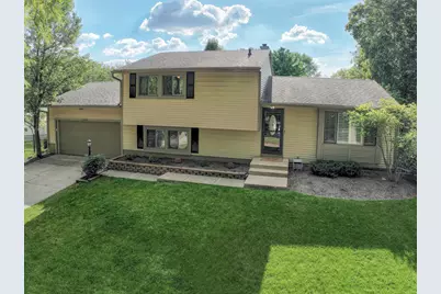1609 Forrest Boulevard, Saint Charles, IL 60174 - Photo 1