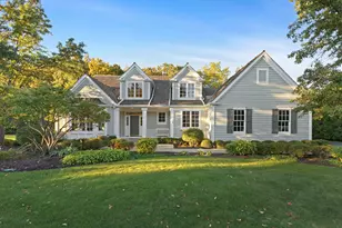 1830 W North Pond Ln, Lake Forest, IL 60045 - Photo 1