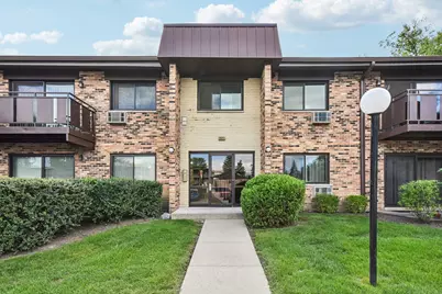 2622 N Windsor Drive #101, Arlington Heights, IL 60004 - Photo 1