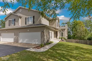 1820 Country Hills Dr, Yorkville, IL 60560 - Photo 1