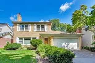 309 S Stratford Rd, Arlington Heights, IL 60004 - Photo 1