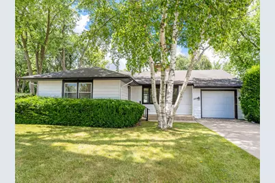 356 N O'Plaine Road, Gurnee, IL 60031 - Photo 1