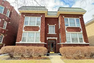 737 Clarence Ave, Oak Park, IL 60304 - Photo 1