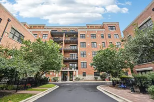 2811 N Bell Ave, Chicago, IL 60618 - Photo 1