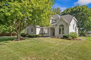 2304 Collins Ct, Batavia, IL 60510 - Photo 1