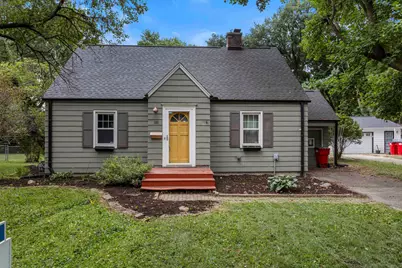 1009 W Columbia Avenue, Champaign, IL 61821 - Photo 1
