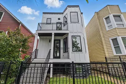 3572 W Medill Avenue, Chicago, IL 60647 - Photo 1