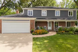 13315 Strawberry Ln, Orland Park, IL 60462 - Photo 1
