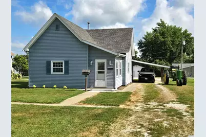 305 W North, Mt. Sterling, IL 62353 - Photo 1