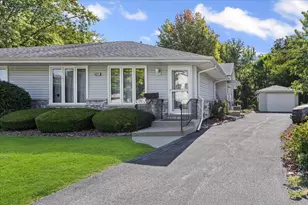 15311 Creekside Dr, Oak Forest, IL 60452 - Photo 1